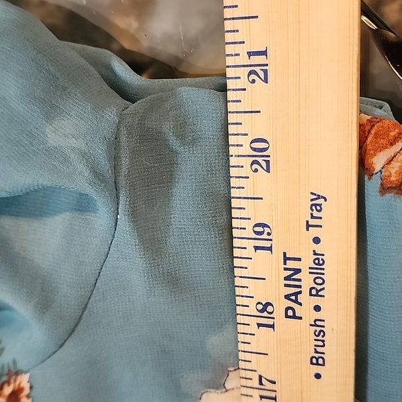 NWT BOHO Crescent Blue Floral Pullover Top Bell sleeves scalloped sheer med - Picture 10 of 11